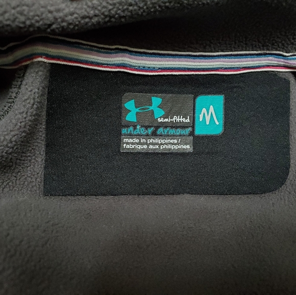 NWOT Under Armour 1/4 Zip Pullover - Picture 5 of 6
